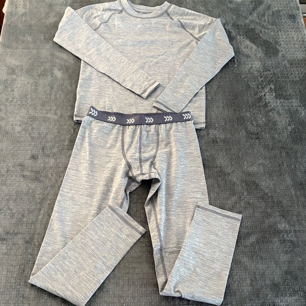 NWOT All in Motion Comfy Kids Layering Set in Heather Gray Size M